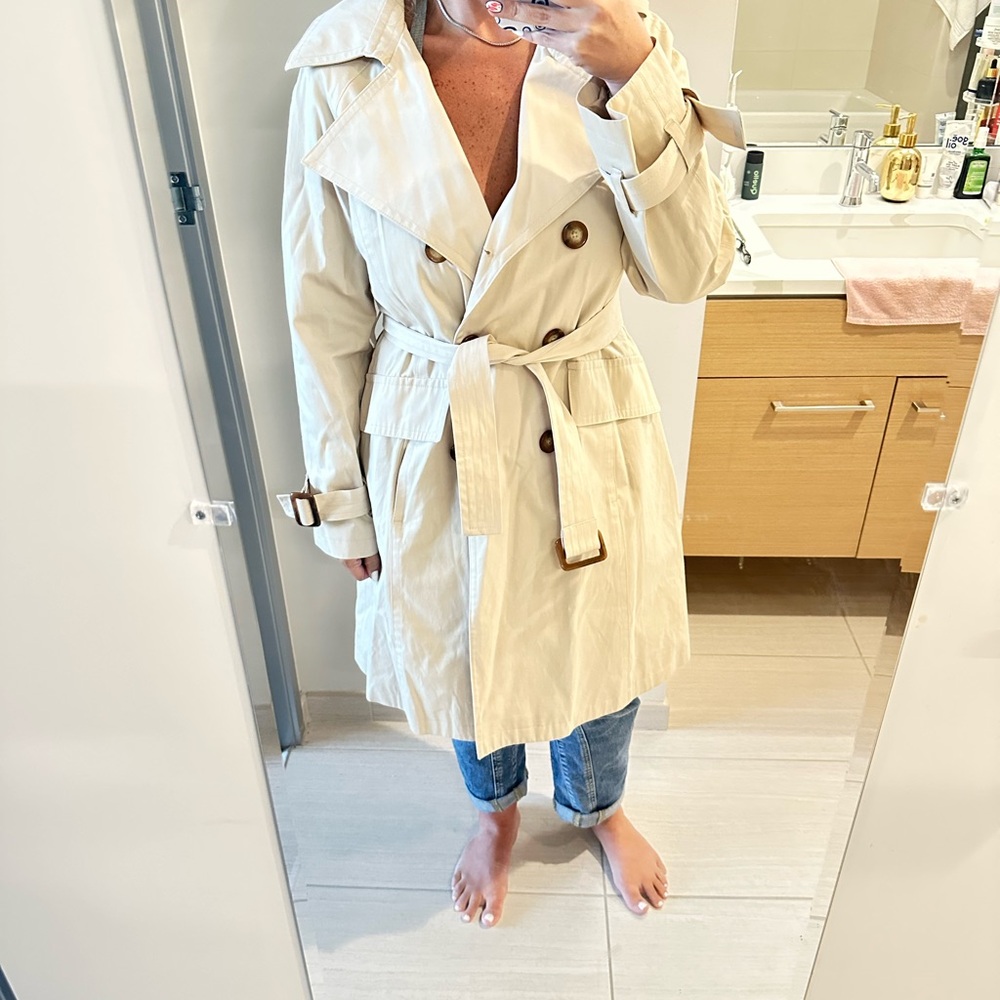 MICHAEL Michael Kors Cream Trench Coat Classic Style